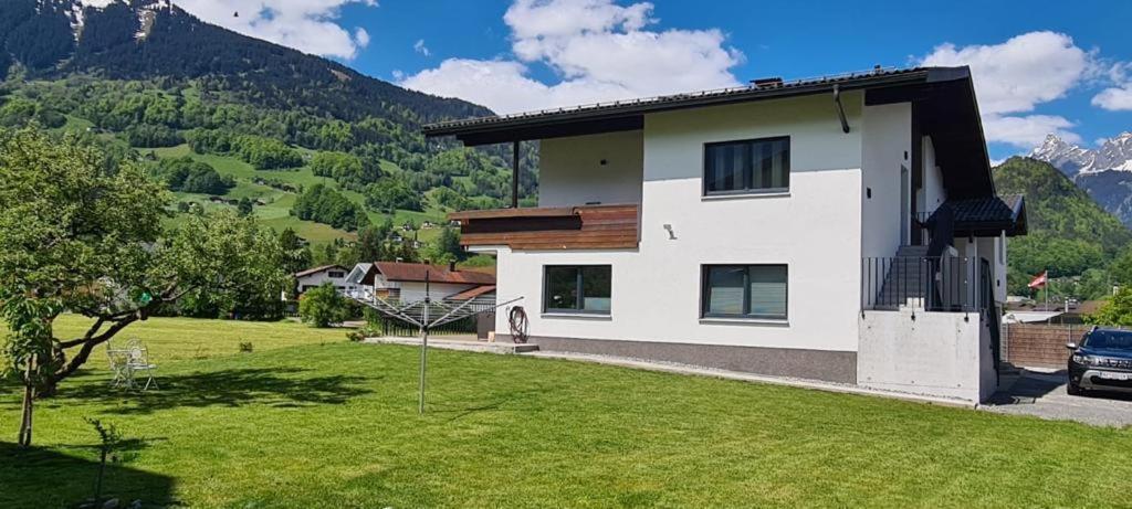 Ferienwohnung Willi Schruns ภายนอก รูปภาพ
