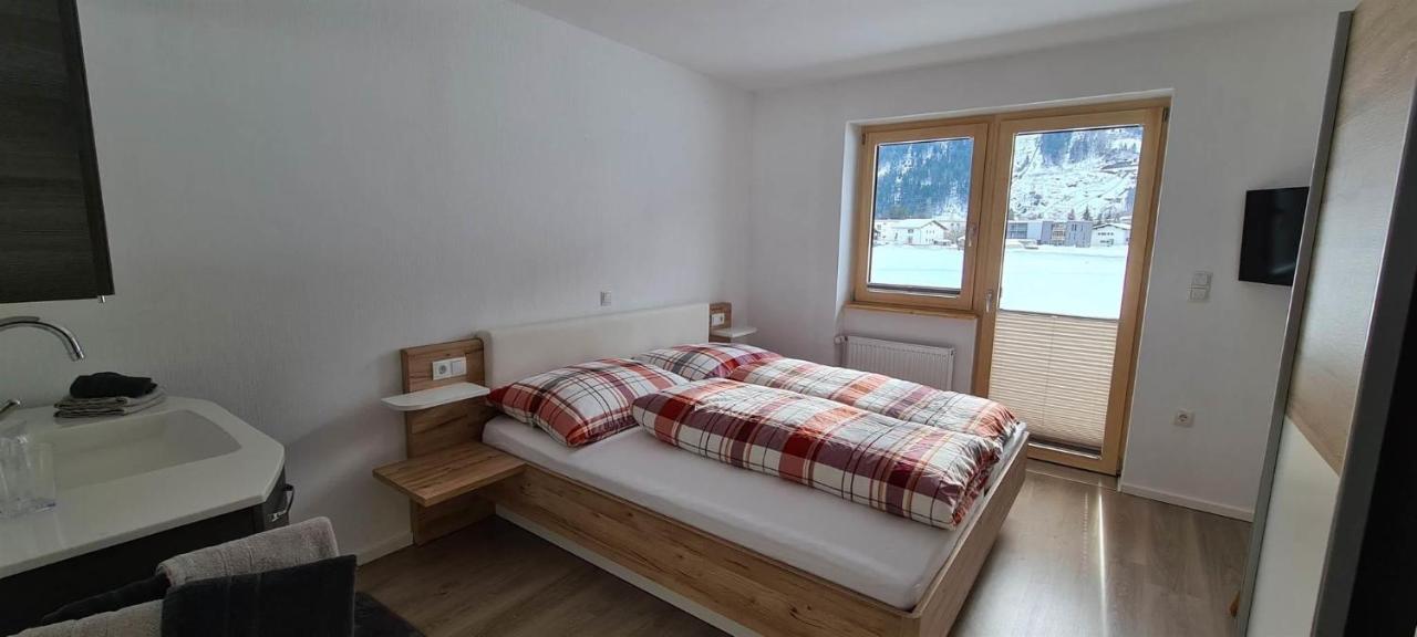 Ferienwohnung Willi Schruns ภายนอก รูปภาพ